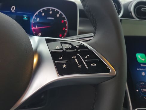 Certified 2026 Mercedes-Benz GLC 300 image 10
