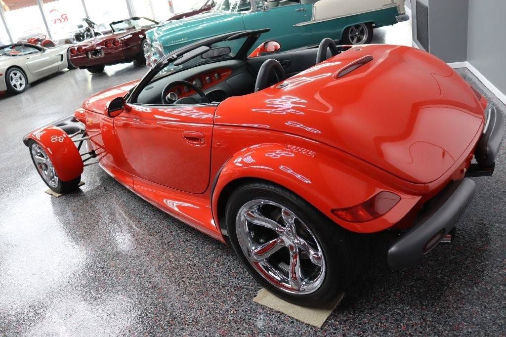 Used 1999 Plymouth Prowler RWD image 4