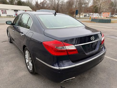 Used 2012 Hyundai Genesis 3.8 w/ Premium Pkg image 9