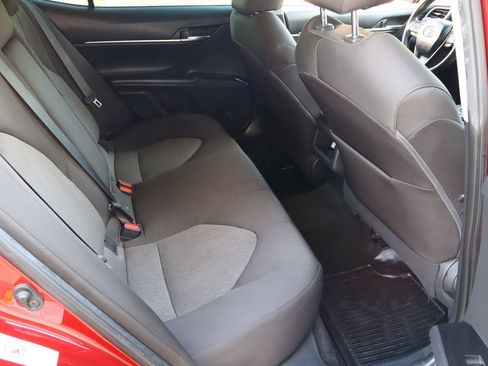Used 2019 Toyota Camry LE FWD image 16