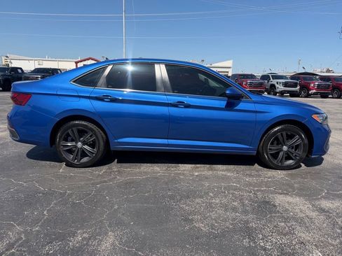 Used 2022 Volkswagen Jetta SE FWD image 5