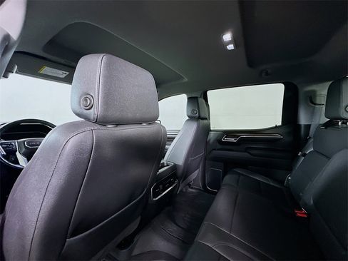 Used 2023 GMC Sierra 1500 SLT w/ SLT Premium Package image 11