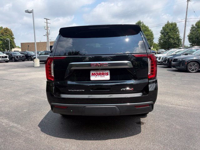 Used 2021 GMC Yukon AT4 w/ Rear Media and Nav Package AWD/4WD image 4