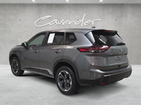 Used 2025 Nissan Rogue SV FWD image 14