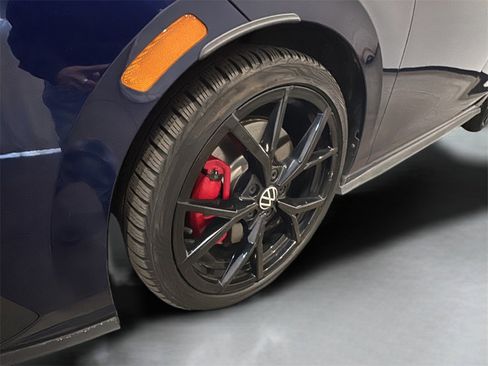 Used 2024 Volkswagen GTI SE w/ SE Leather Seats Package image 4