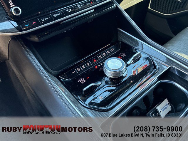 Used 2022 Jeep Wagoneer Series III w/ Convenience Group I AWD/4WD image 23