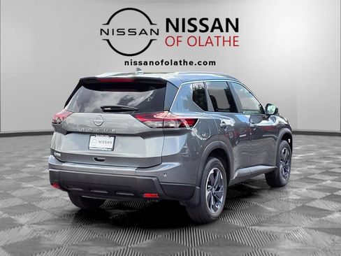Used 2026 Nissan Rogue SV w/ SV Premium Package FWD image 29