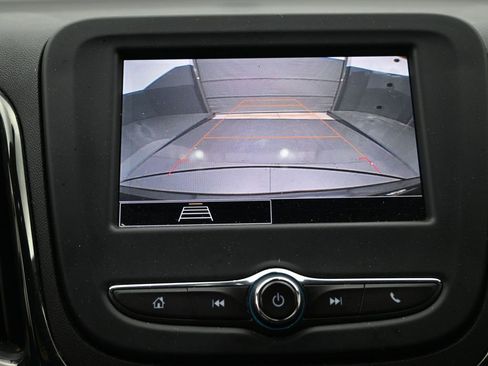 Used 2022 Chevrolet Equinox RS FWD image 11