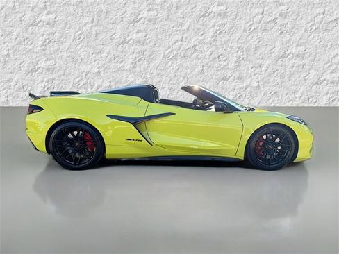 Used 2024 Chevrolet Corvette Z06 w/ Stealth Interior Trim Package image 13