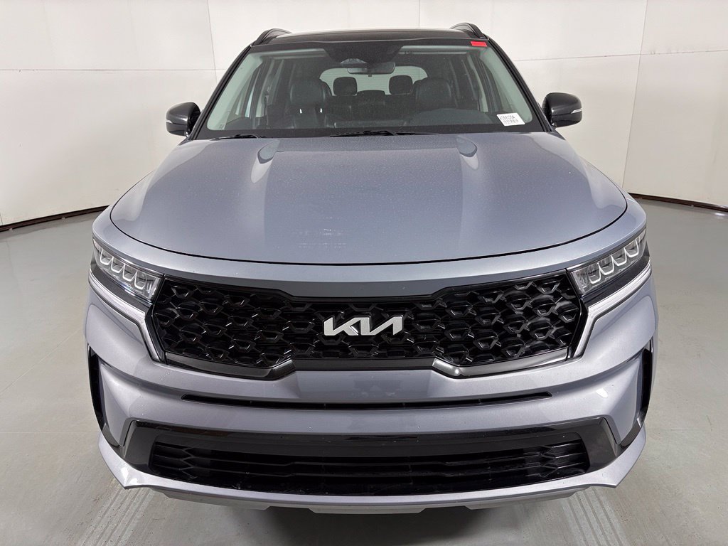 Used 2023 Kia Sorento S w/ Panoramic Sunroof Package FWD image 3