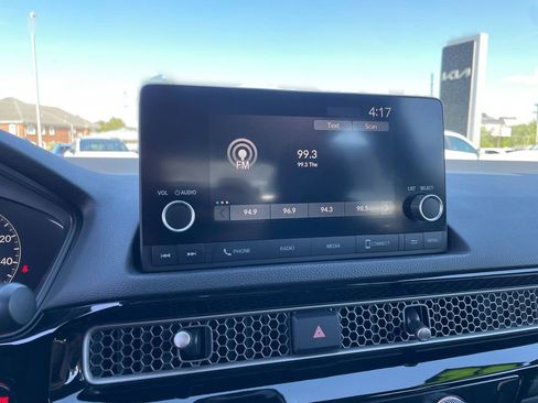 Used 2022 Honda Civic Sport image 11