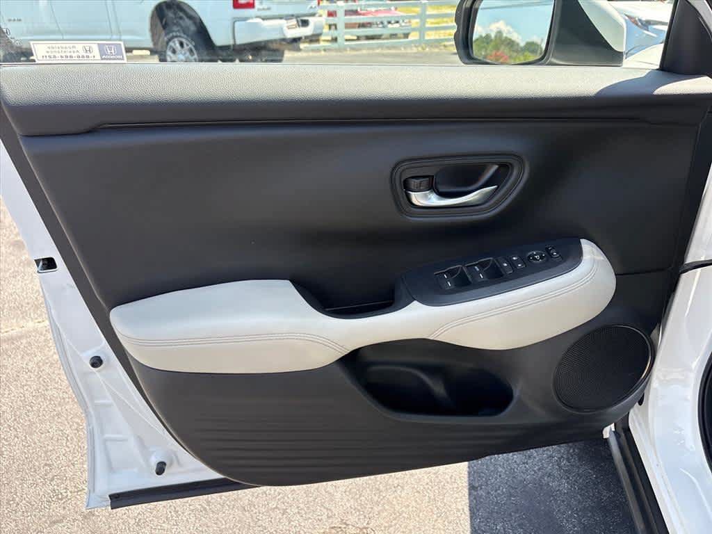 Used 2023 Honda HR-V LX image 21