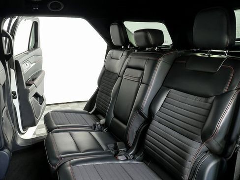 Used 2025 Ford Explorer ST-Line w/ Premium Package image 20