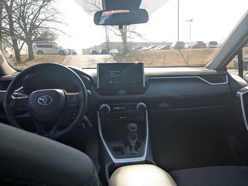 Used 2024 Toyota RAV4 LE image 23