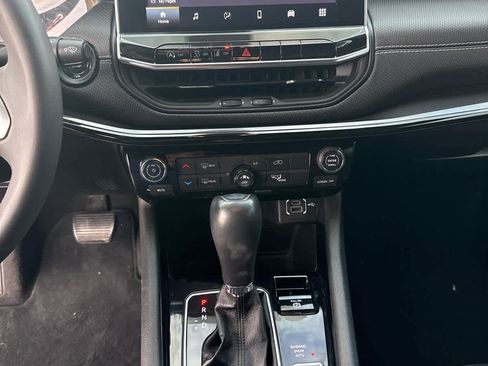 Used 2023 Jeep Compass Altitude image 21