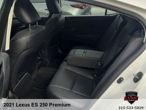 Used 2021 Lexus ES 250 w/ Premium Package image 8