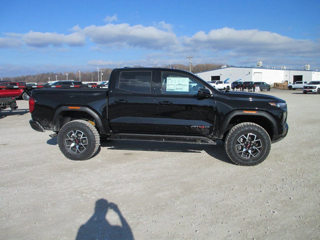 New 2026 GMC Canyon AT4X AWD/4WD image 3