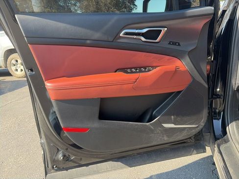 Used 2024 Kia Sportage SX image 13