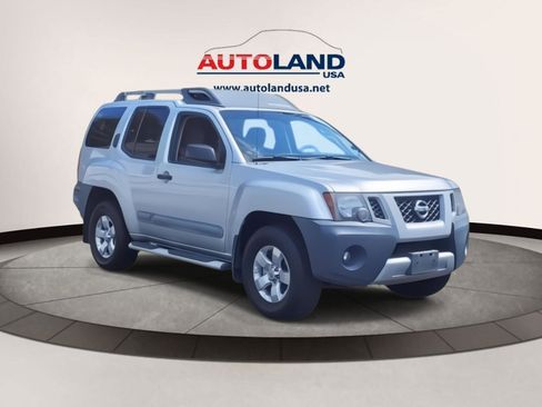 Used 2012 Nissan Xterra S w/ Value Package image 3