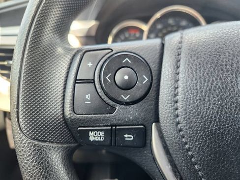 Used 2014 Toyota Corolla LE FWD image 27