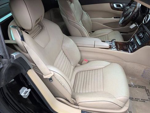Used 2013 Mercedes-Benz SL 550 image 21