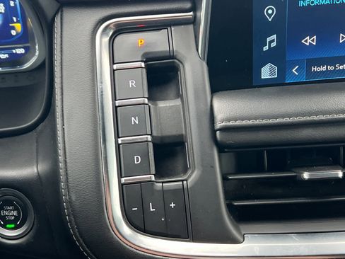 Used 2023 Chevrolet Suburban LT image 22