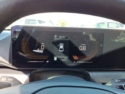 Used 2025 Kia K4 LXS image 16