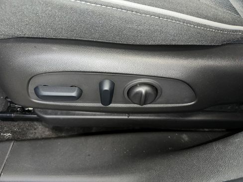 Certified 2023 Chevrolet TrailBlazer LT w/ Convenience Package image 6