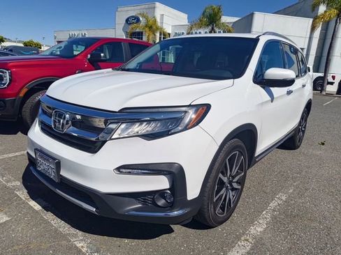 Used 2020 Honda Pilot Touring image 2