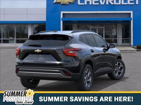 New 2026 Chevrolet Trax LT w/ Driver Confidence Package FWD image 4