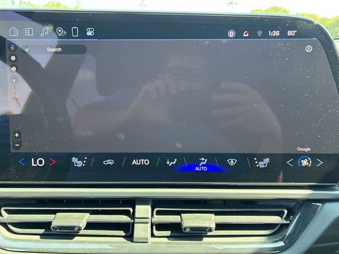 Certified 2024 Chevrolet Equinox EV RS image 14