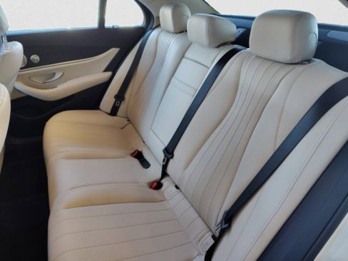 Used 2022 Mercedes-Benz E 350 Sedan image 19