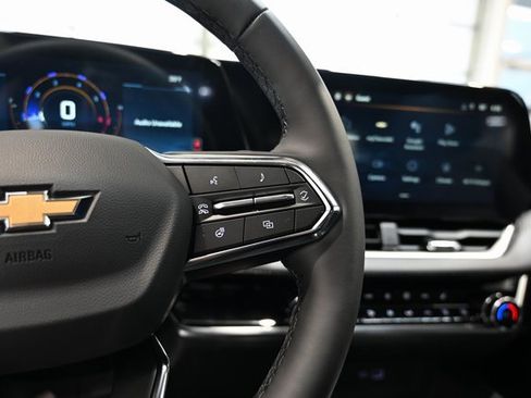 New 2026 Chevrolet Equinox LT w/ Convenience Package II image 23