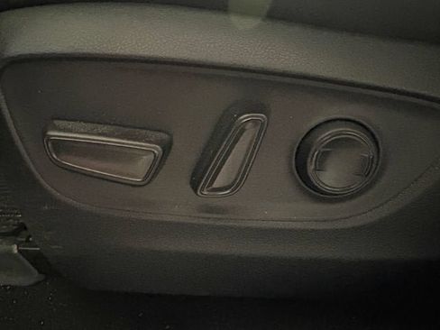 Used 2024 Toyota RAV4 XSE AWD/4WD image 7