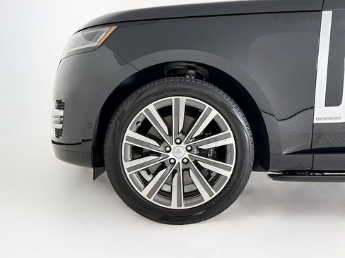 Used 2023 Land Rover Range Rover Autobiography AWD/4WD image 28