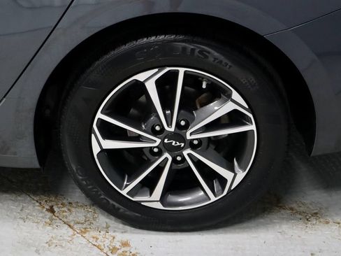 Used 2023 Kia Forte LXS FWD image 15