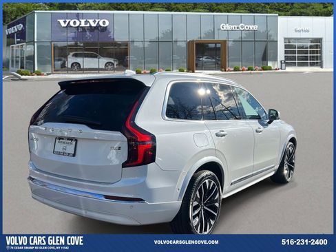 Used 2026 Volvo XC90 B6 Plus w/ Protection Package Premier image 5