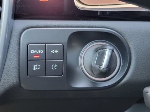 Certified 2023 Porsche Cayenne Coupe AWD/4WD image 19