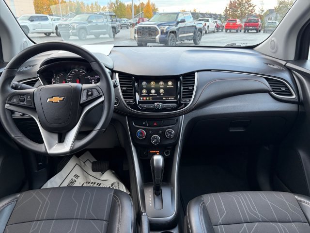 Used 2019 Chevrolet Trax LT w/ LT Convenience Package AWD/4WD image 21