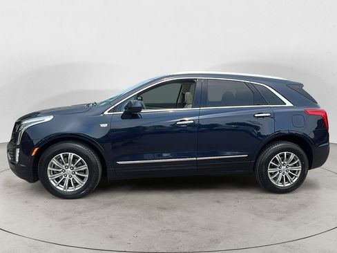 Used 2017 Cadillac XT5 Luxury w/ Driver Awareness Package AWD/4WD image 3