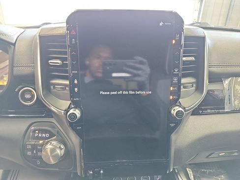 New 2026 RAM 1500 Laramie AWD/4WD image 20