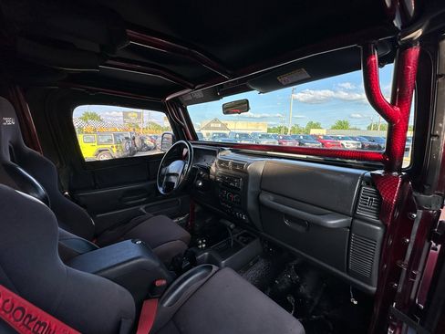 Used 2003 Jeep Wrangler Rubicon image 12
