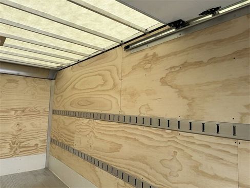 New 2024 Ford E-450 and Econoline 450 Super Duty w/ Power Windows & Locks Group image 36