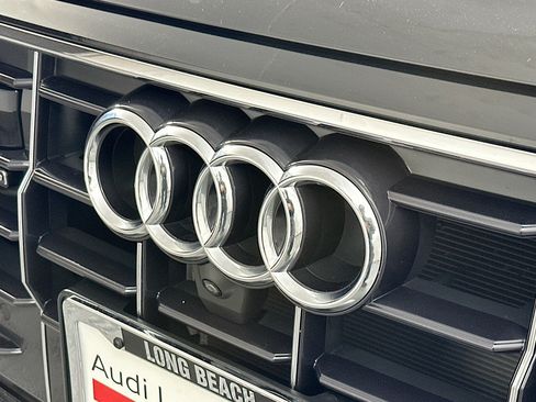 Used 2023 Audi Q8 Premium Plus w/ Premium Plus Package AWD/4WD image 14