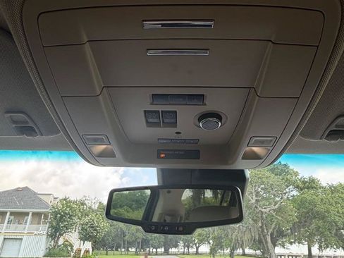 Used 2019 GMC Yukon XL SLT w/ Open Road Package RWD image 29