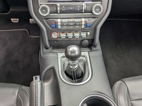 Used 2022 Ford Mustang GT Premium w/ Equipment Group 401A RWD image 19
