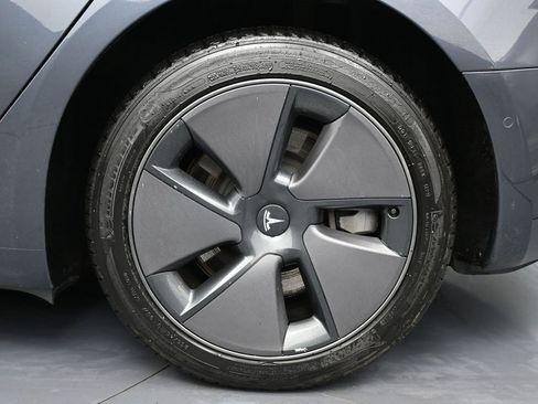 Used 2022 Tesla Model 3 Long Range image 11