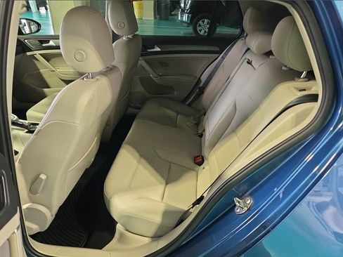 Used 2021 Volkswagen Golf 1.4T TSI image 29