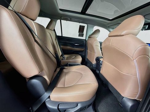 New 2026 Toyota Grand Highlander AWD image 27