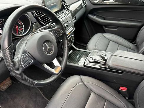 Used 2017 Mercedes-Benz GLE 550e image 4